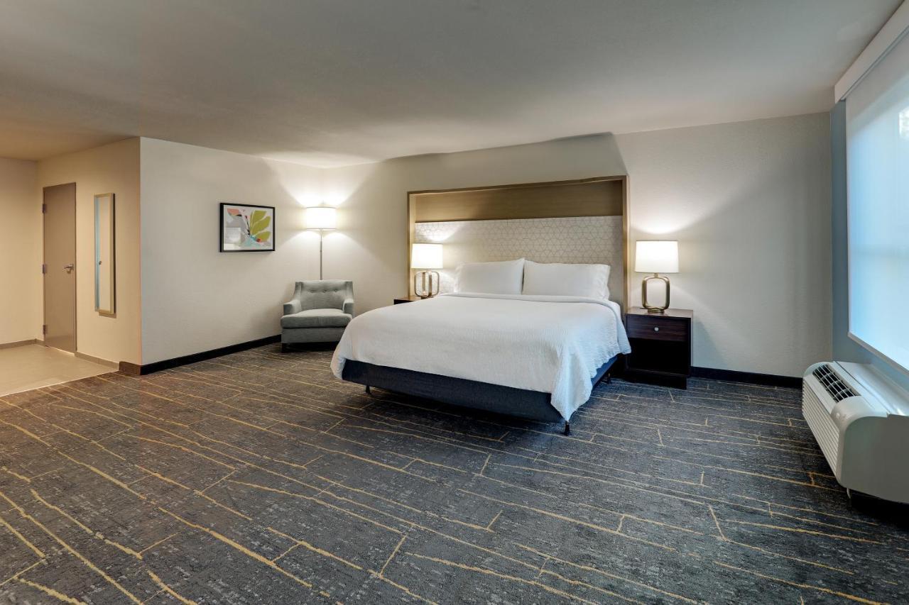 Holiday Inn Mobile Airport By Ihg Εξωτερικό φωτογραφία